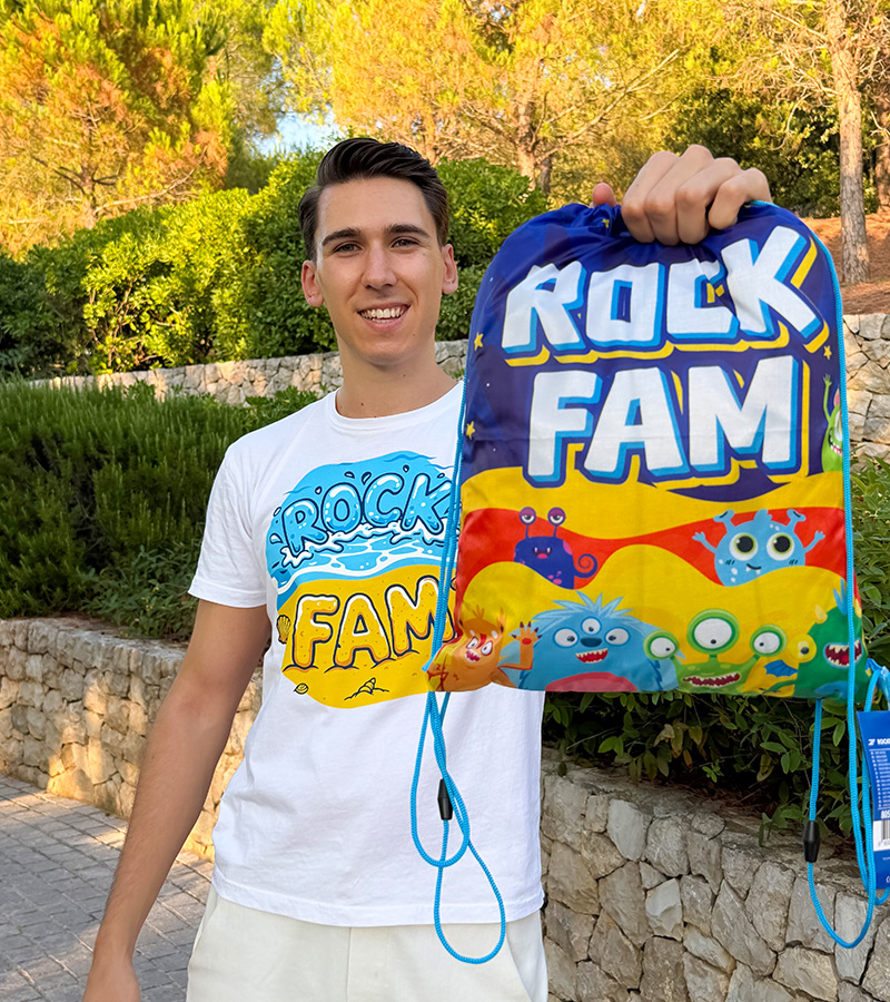 ROCKFAM ŠKOLSKI KOMPLET 2026